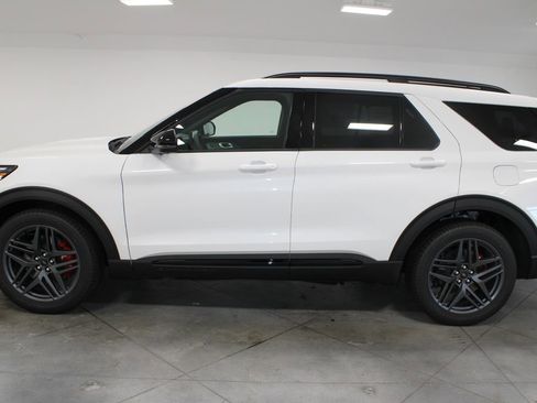 New 2026 Ford Explorer ST w/ Sun And Sound Package AWD/4WD image 5