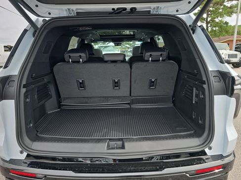 New 2026 Chevrolet Traverse High Country image 28