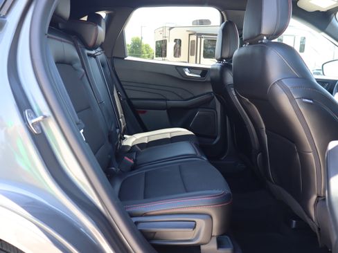 Used 2024 Ford Escape ST-Line w/ Tech Pack #1 AWD/4WD image 12