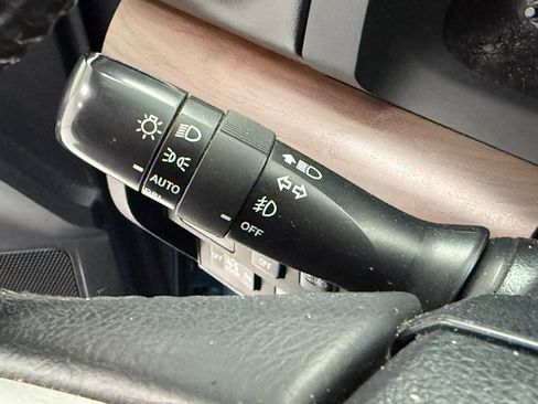 Used 2018 Toyota Tundra Limited image 14