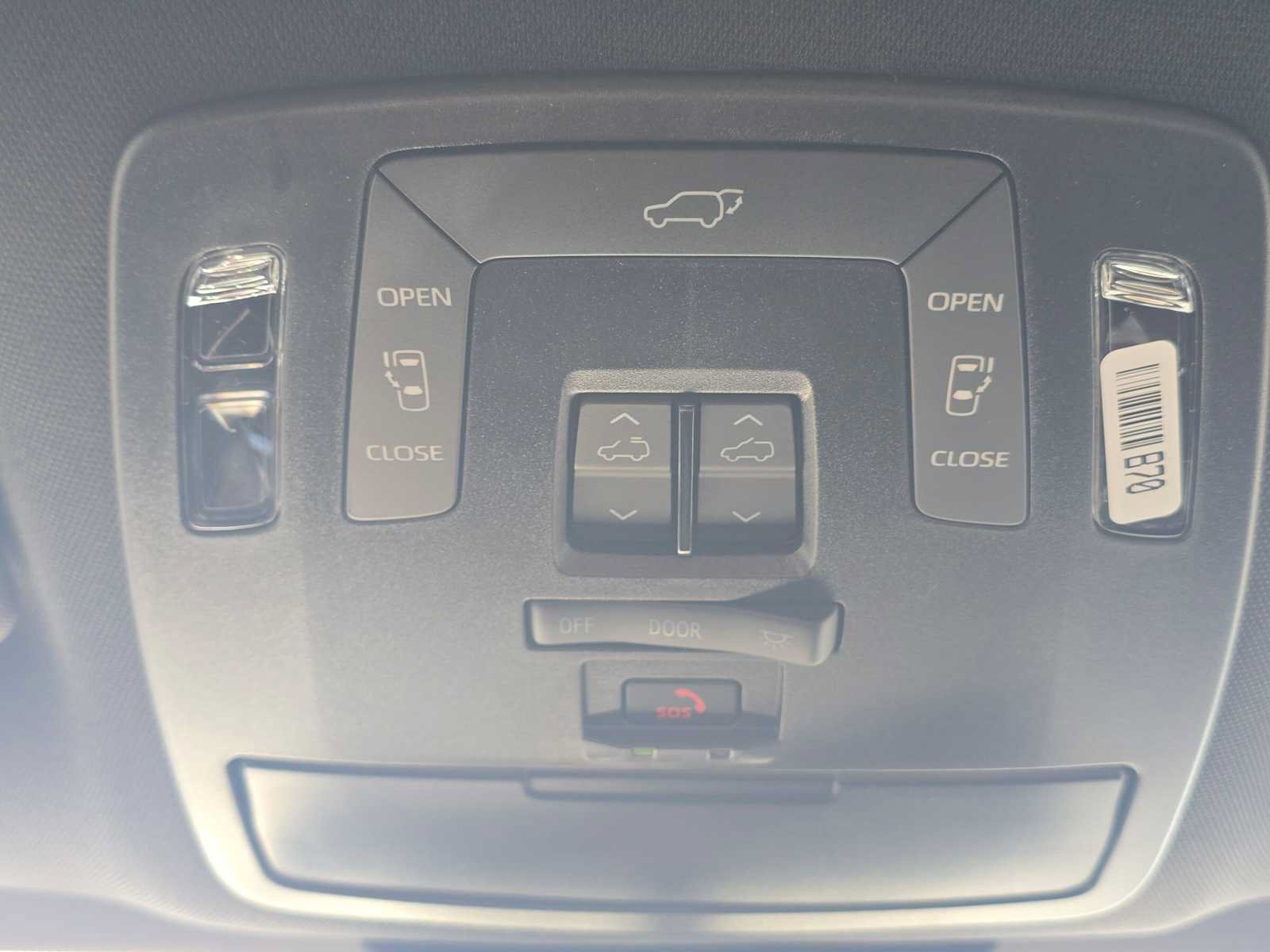New 2026 Toyota Sienna XLE Woodland Edition AWD/4WD image 30
