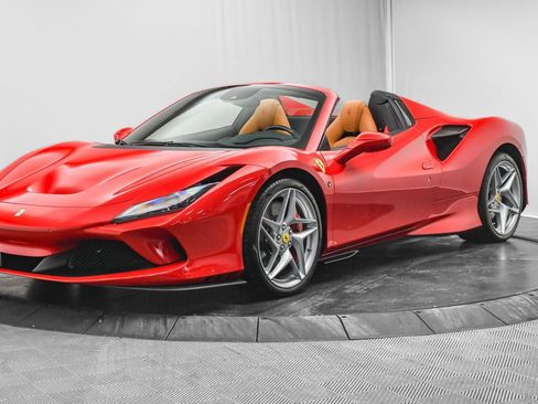 Certified 2021 Ferrari F8 Tributo image 4