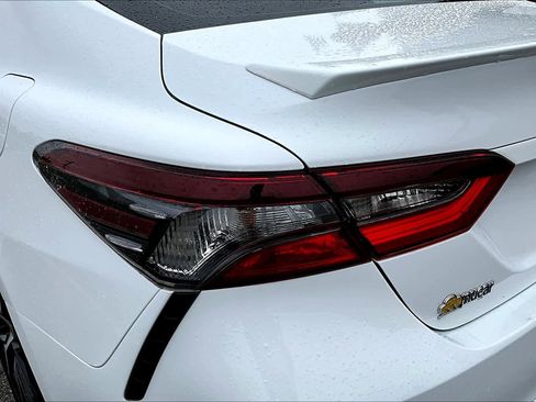 Used 2023 Toyota Camry SE image 33