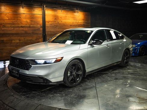 Used 2024 Honda Accord Sport image 2