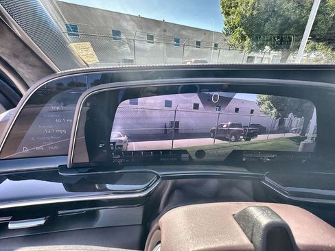 Certified 2023 Cadillac Escalade Sport Platinum AWD/4WD image 26