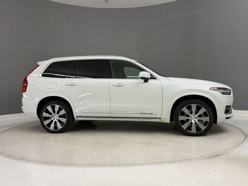 Used 2022 Volvo XC90 T8 Inscription AWD/4WD image 8