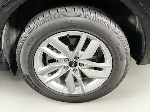 Used 2023 Audi Q5 2.0T Premium w/ Convenience Package AWD/4WD image 11