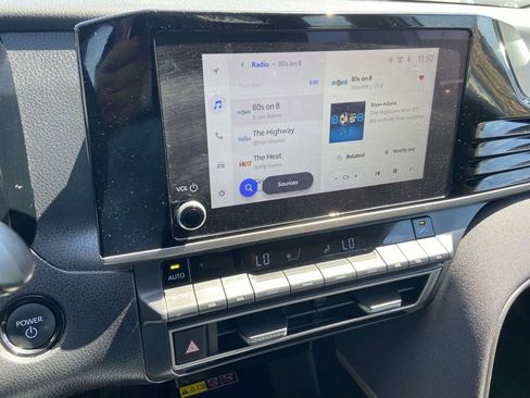 Used 2025 Toyota Camry LE image 25