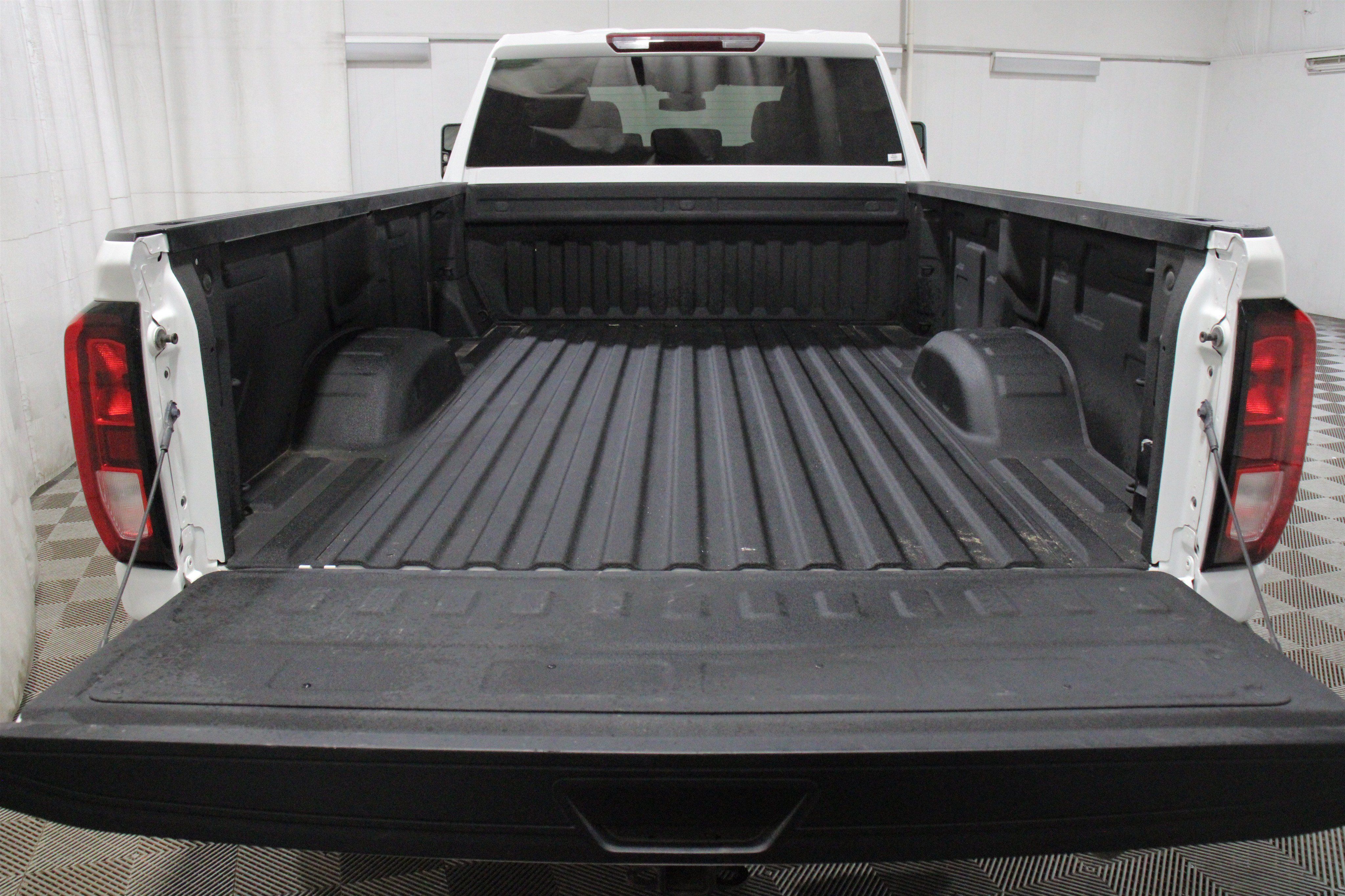 Used 2024 GMC Sierra 2500 Pro w/ Convenience Package RWD image 23