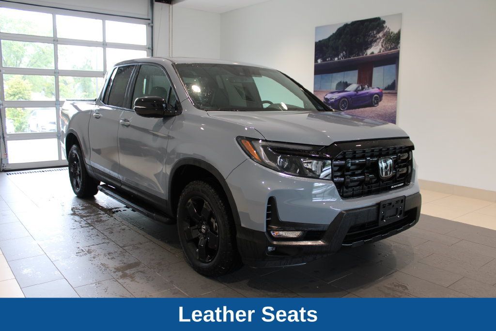 Used 2026 Honda Ridgeline Black Edition image 2