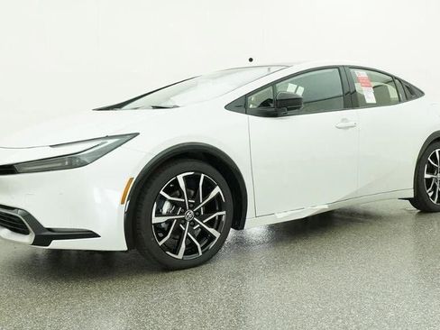 New 2026 Toyota Prius Plug-In Hybrid image 17