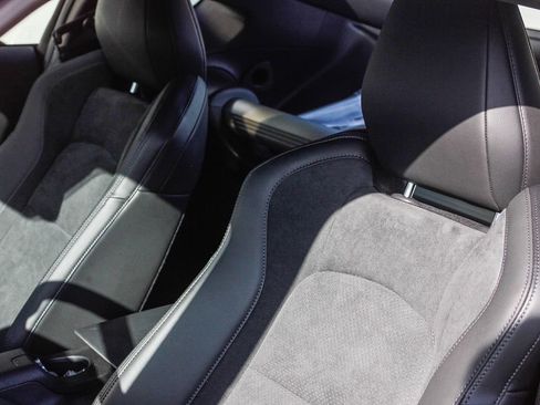 New 2024 Nissan Z Performance w/ Heritage Edition image 25