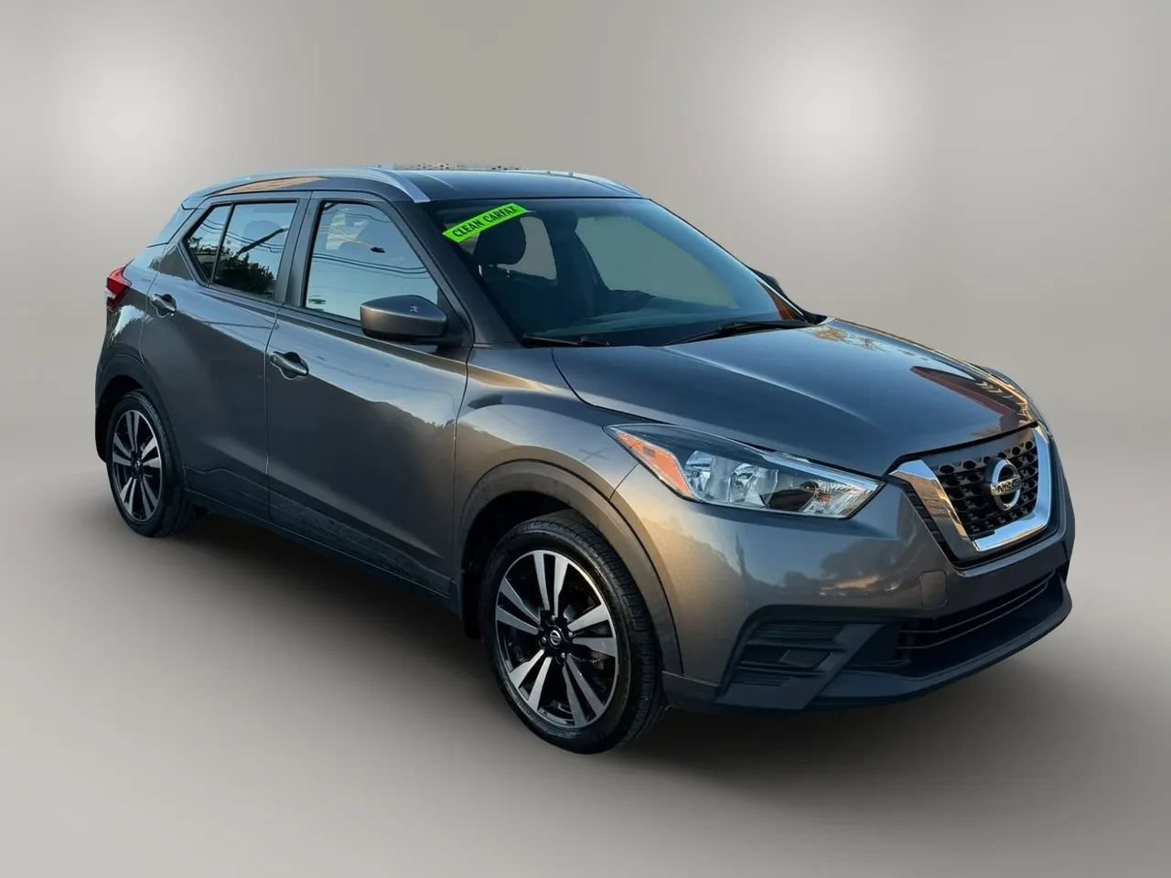 Used 2019 Nissan Kicks SV FWD image 1