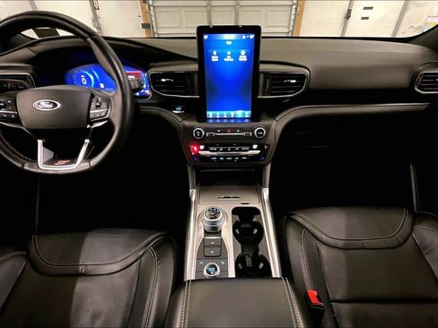 Used 2020 Ford Explorer ST w/ ST Street Pack image 15