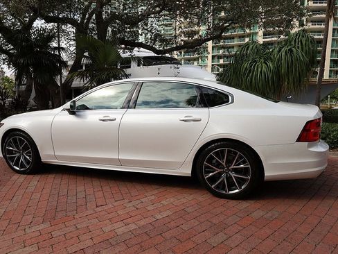 Used 2019 Volvo S90 T5 Momentum image 18