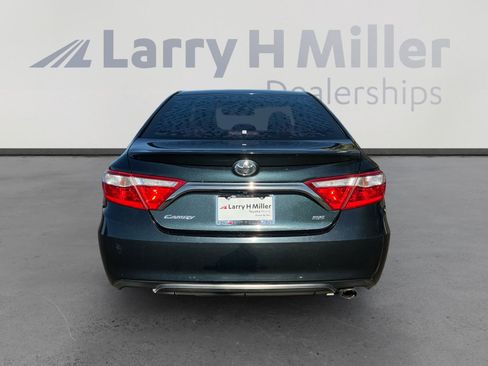 Used 2015 Toyota Camry SE image 4