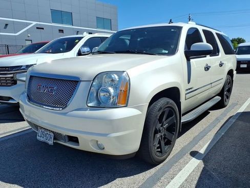 Used 2013 GMC Yukon XL Denali AWD/4WD image 1