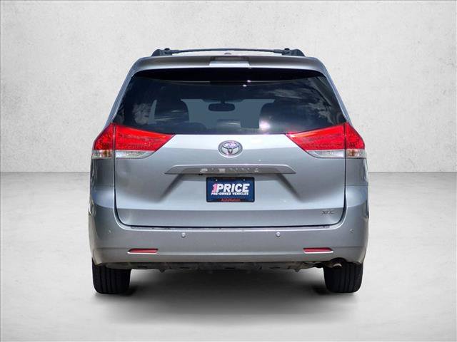 Used 2014 Toyota Sienna XLE FWD image 7