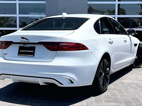 Used 2023 Jaguar XF SE RWD image 13