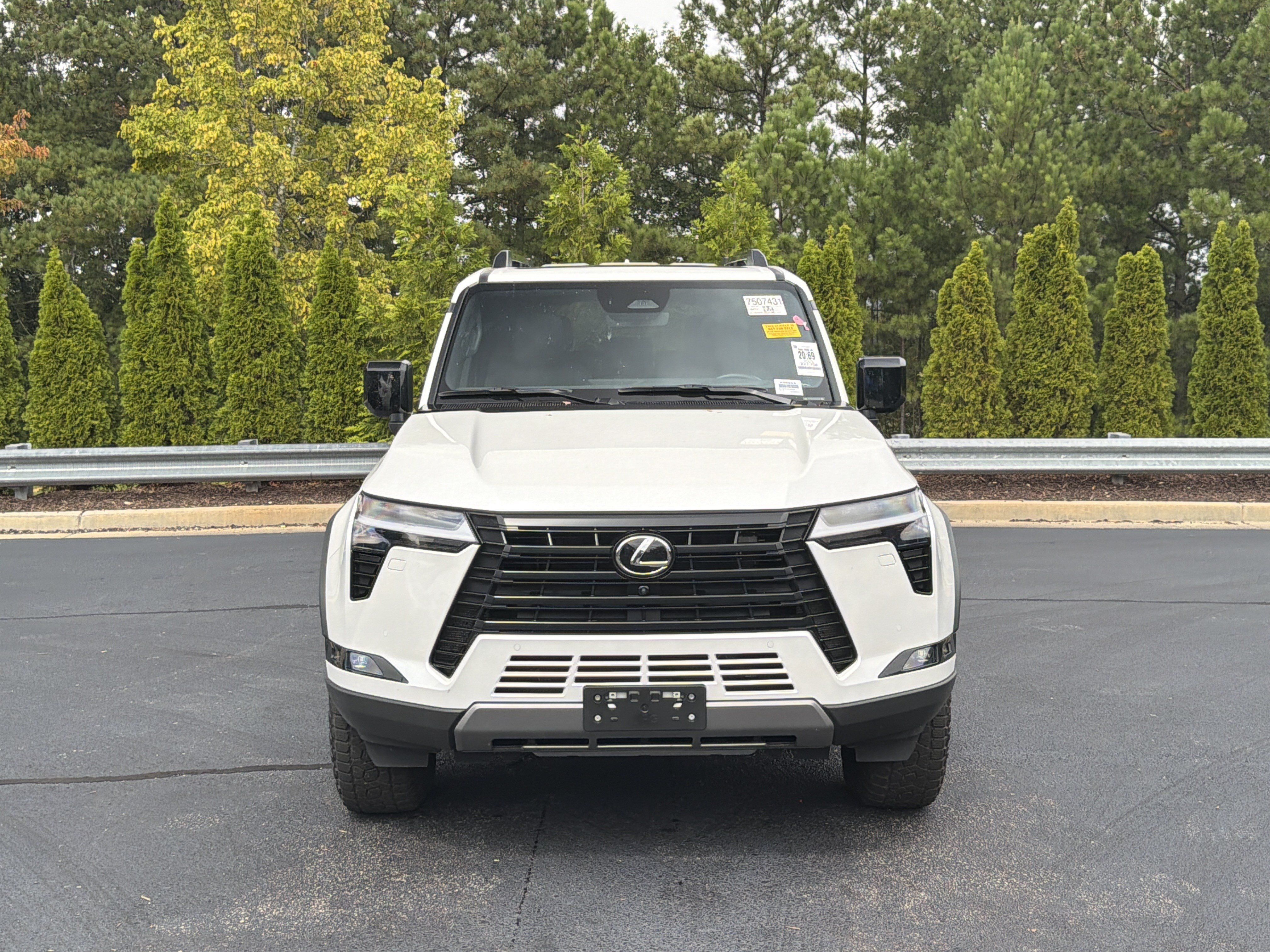 Used 2025 Lexus GX 550 AWD/4WD image 10