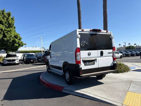 Used 2025 RAM ProMaster 2500 w/ U-Haul Equipment Group FWD image 13