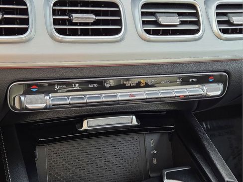 Used 2025 Mercedes-Benz GLE 350 4MATIC image 28