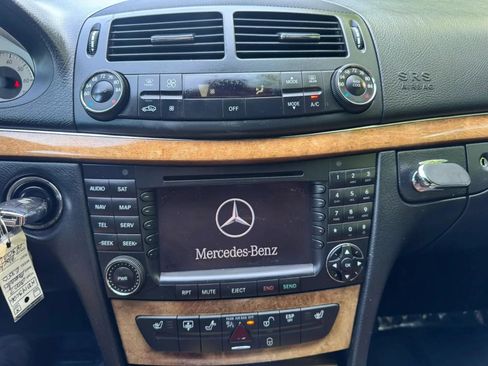 Used 2007 Mercedes-Benz E 350 Sedan image 14
