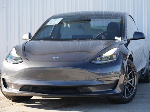 Used 2022 Tesla Model 3 Long Range image 3