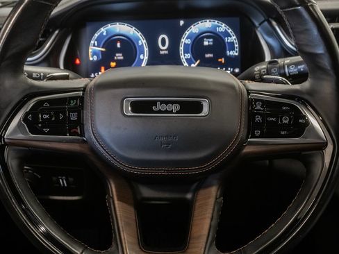 Used 2021 Jeep Grand Cherokee L Summit w/ MOPAR Finishing Package AWD/4WD image 17