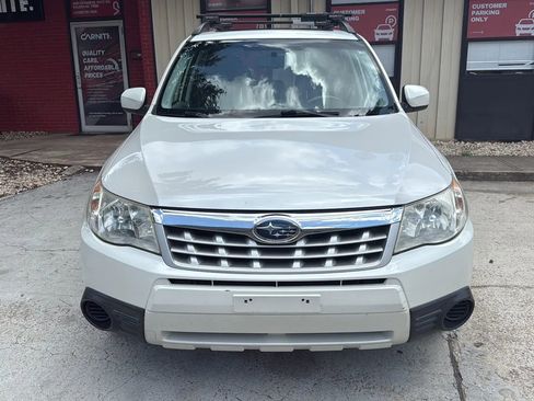 Used 2013 Subaru Forester 2.5X Premium AWD/4WD image 2