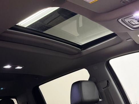 Certified 2020 Chevrolet Silverado 1500 LTZ image 33