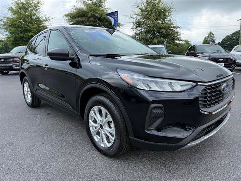 Certified 2025 Ford Escape Active AWD/4WD image 2