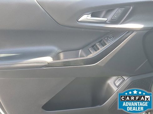 Used 2025 Chevrolet Equinox LT w/ Convenience Package II image 43