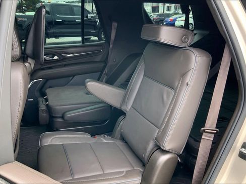 Used 2024 GMC Yukon Denali w/ Advanced Technology Package image 20