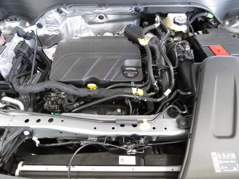 New 2026 Chevrolet Trax LS w/ LS Convenience Package FWD image 11