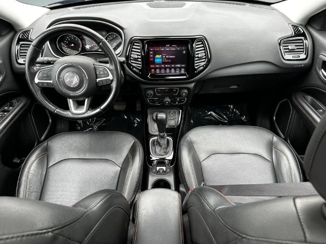 Used 2020 Jeep Compass Limited w/ Premium Lighting Group AWD/4WD image 26