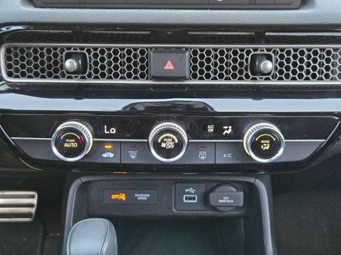 Certified 2024 Honda Civic Sport image 18