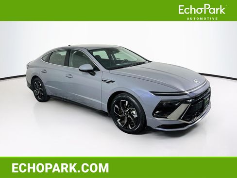 Used 2025 Hyundai Sonata SEL FWD image 1