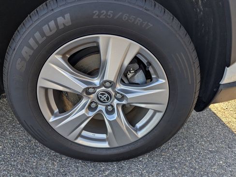 Used 2023 Toyota RAV4 XLE image 12