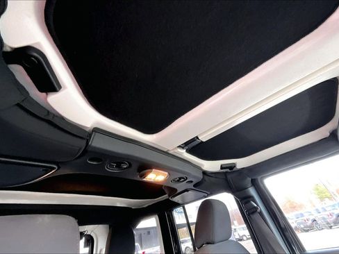 Used 2018 Jeep Wrangler Unlimited Sport w/ Connectivity Group image 22