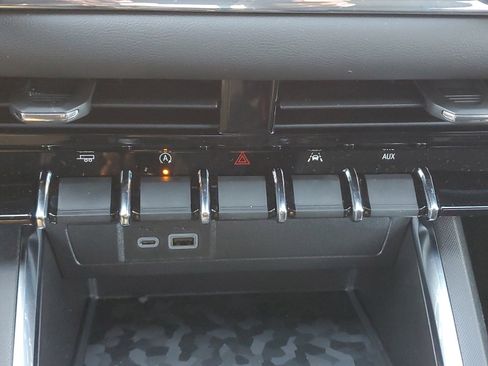 New 2025 GMC Canyon Elevation image 29