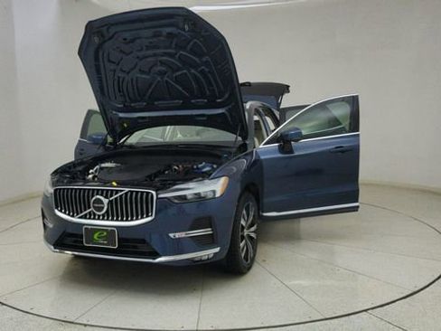 Used 2023 Volvo XC60 B5 Plus w/ Climate Package image 69