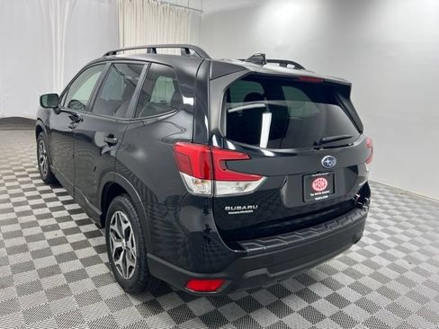 Used 2023 Subaru Forester Premium AWD/4WD image 6