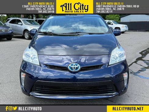 Used 2012 Toyota Prius Three FWD image 2