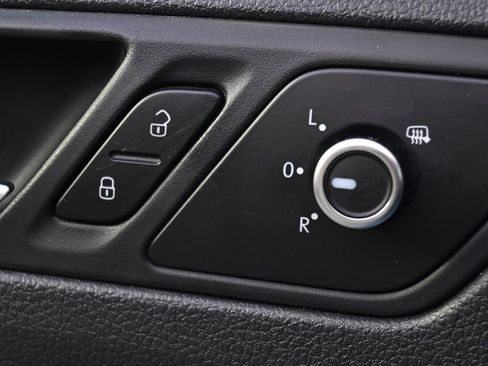 Used 2013 Volkswagen Jetta SE image 22