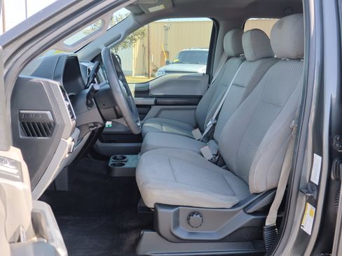 Used 2018 Ford F150 XLT image 21