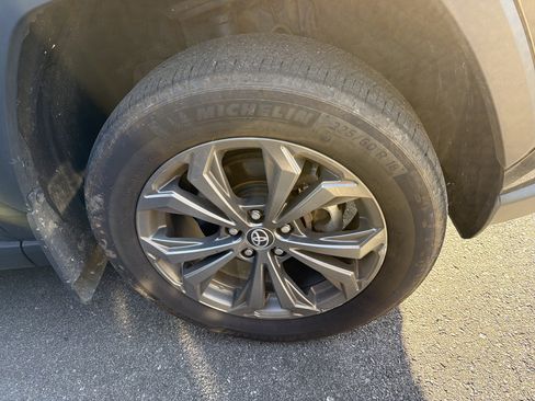 Used 2024 Toyota RAV4 XLE Premium image 14