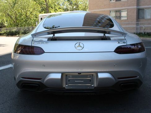 Used 2016 Mercedes-Benz AMG GT S image 12