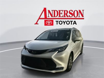 Certified 2023 Toyota Sienna XLE