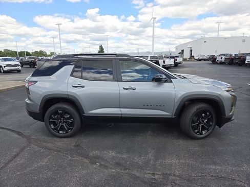 New 2026 Chevrolet Equinox LT w/ Midnight Edition FWD image 22